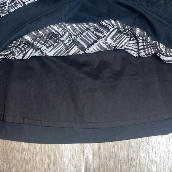 Talbots Women’s Black White Cotton Silk Blend Abstract Print Skirt Size 8 Petite - Picture 6 of 11